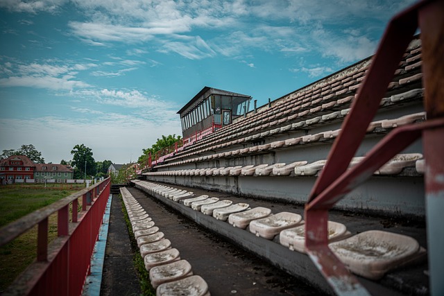 求是在中场 求是在中场